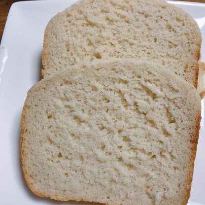 米粉、豆乳入りで体に良いパンですね
美味しかったです